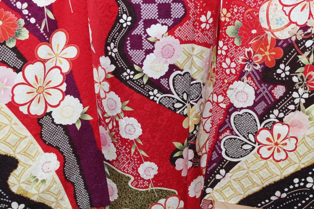 振袖フルセット 成人式 振袖セット 赤 金彩 古典柄