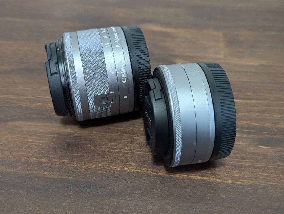 Canon EOS Kiss M ホワイト ダブルレンズ 　美品