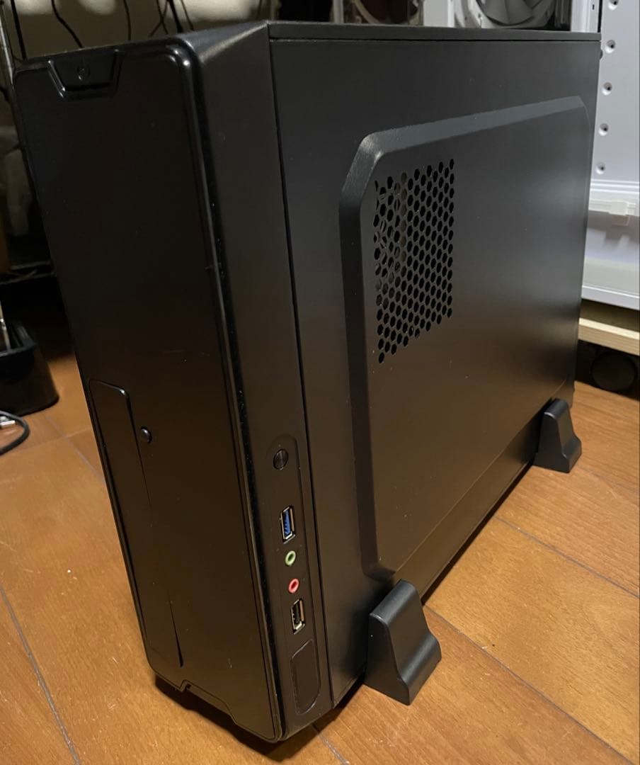 デスクトップパソコン　RYZEN5 2400G