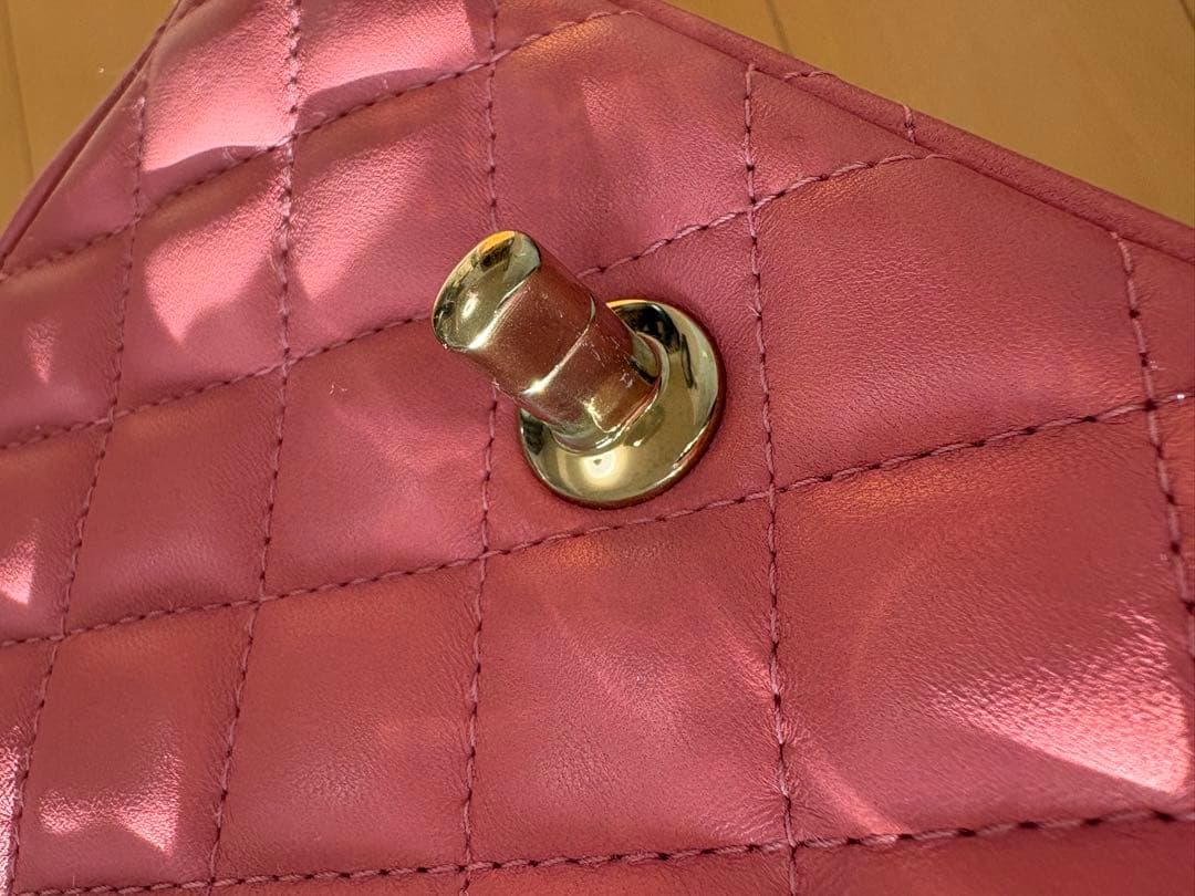 ジ*ー様 極美品 CHANEL ミニマトラッセ ベイビーピンク