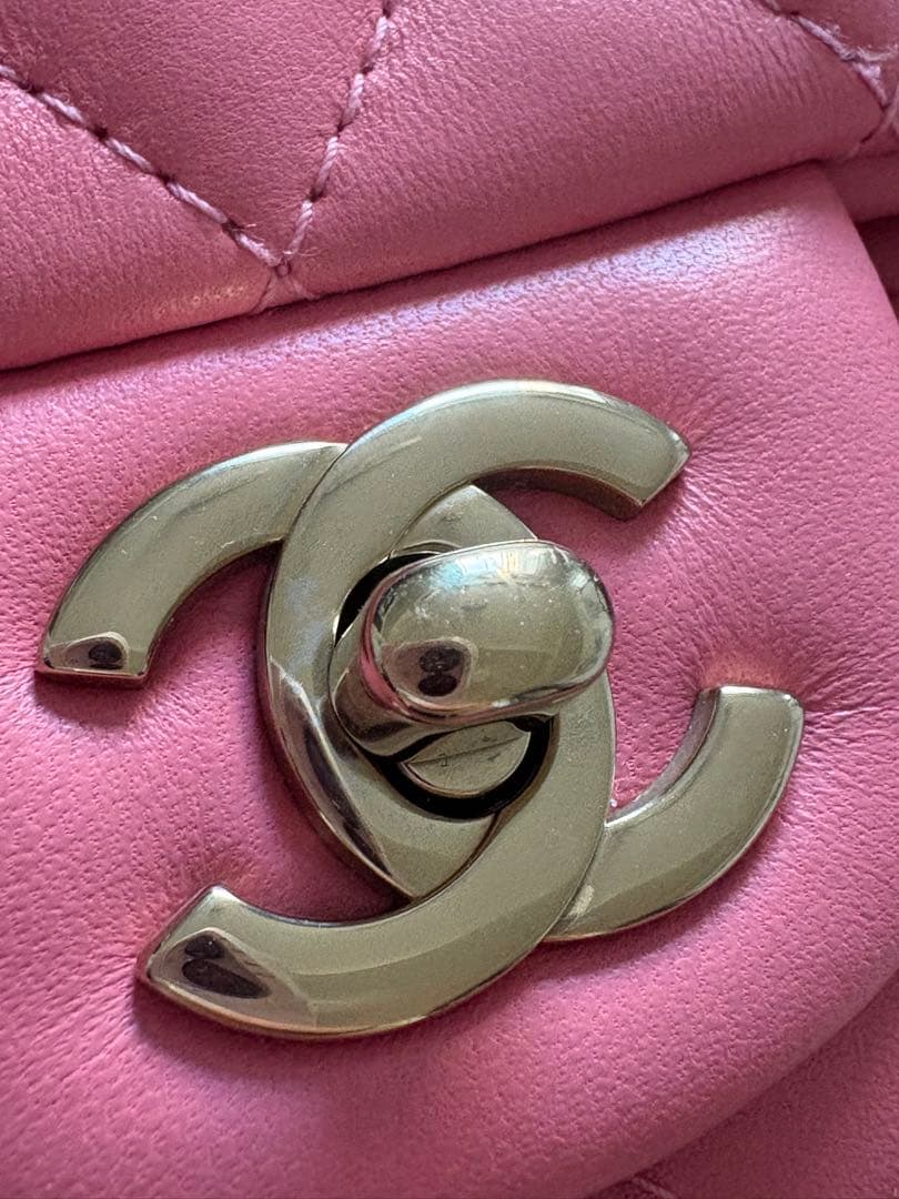 ジ*ー様 極美品 CHANEL ミニマトラッセ ベイビーピンク