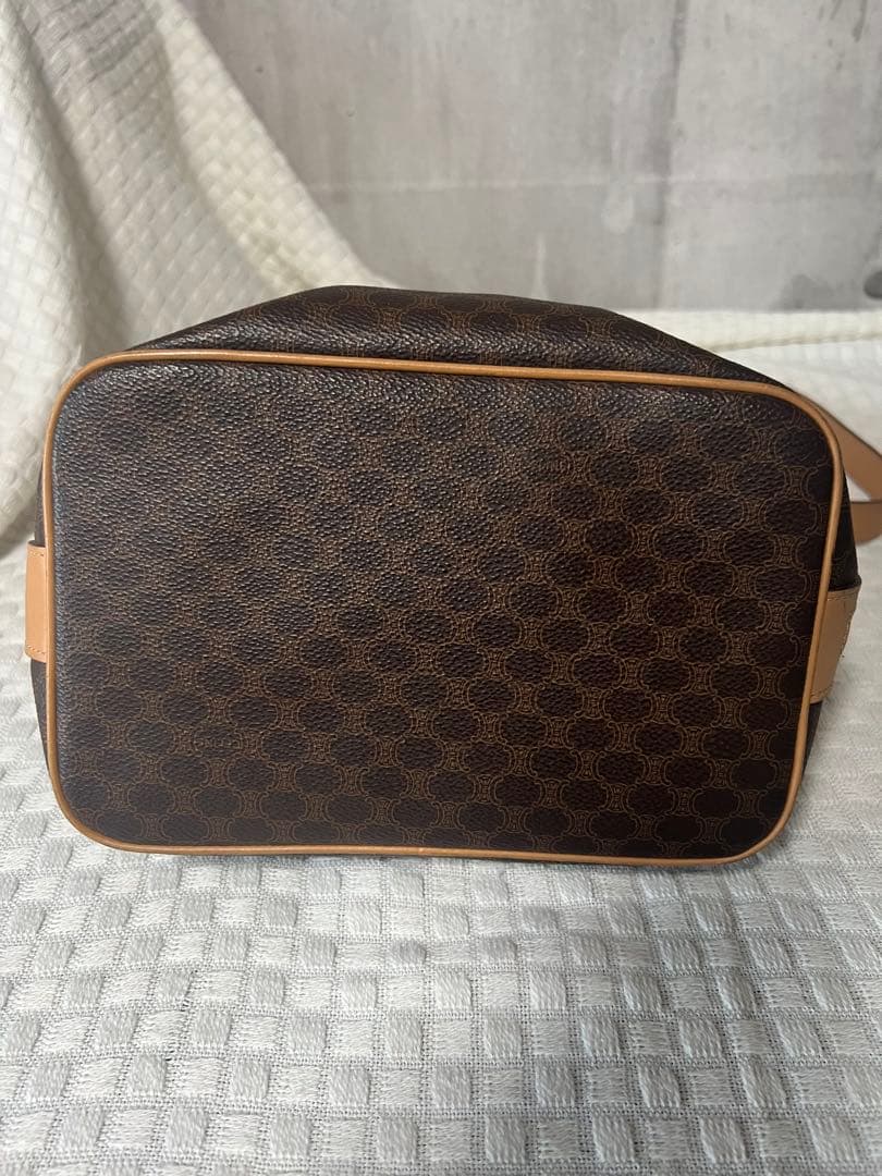 セリーヌのマカダム柄巾着型2WAYバッグ