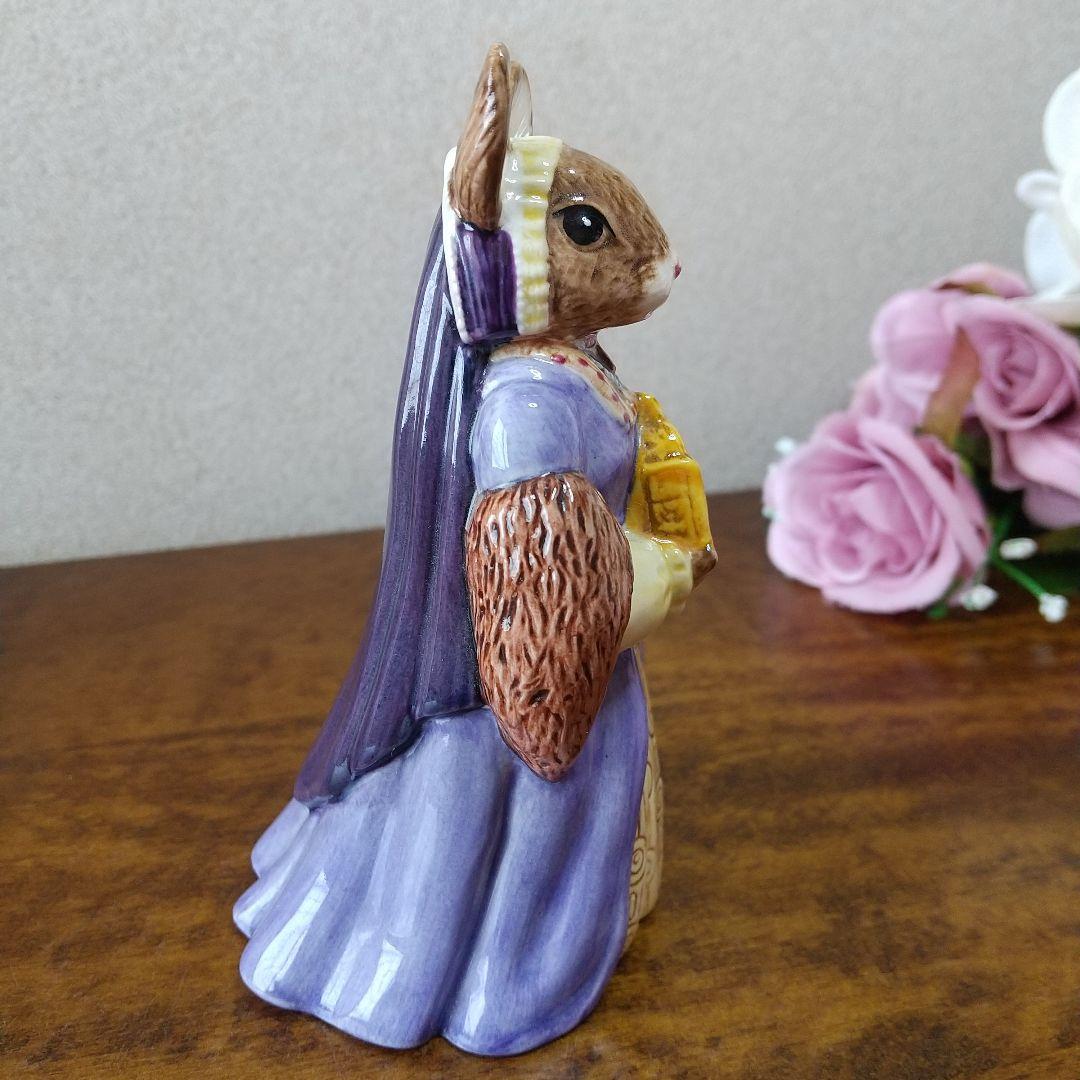 ロイヤルドルトン バニキンズ アン・ブーリン うさぎのフィギュリン