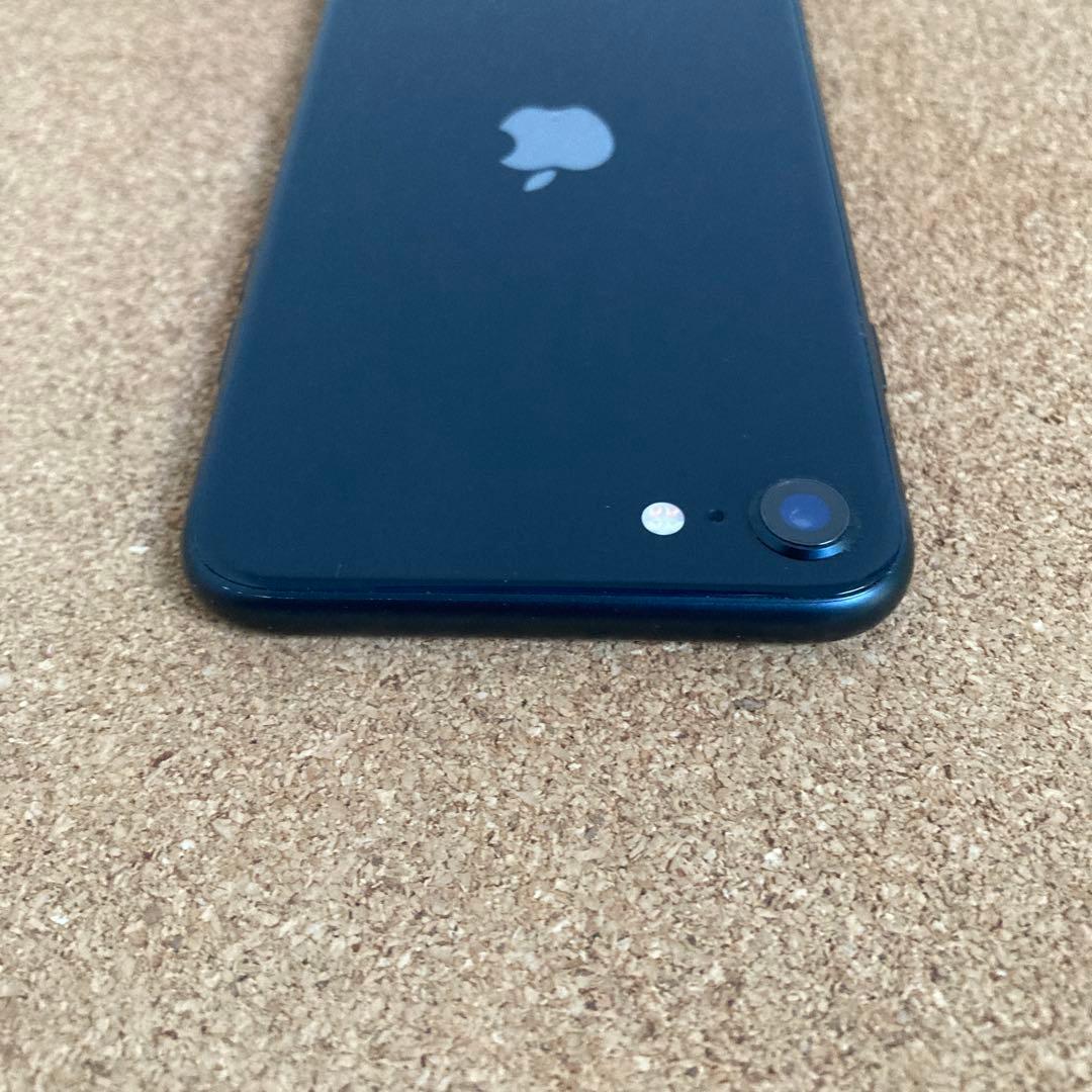 4034 美品☆電池新品☆iPhoneSE3 128GB SIMフリー☆