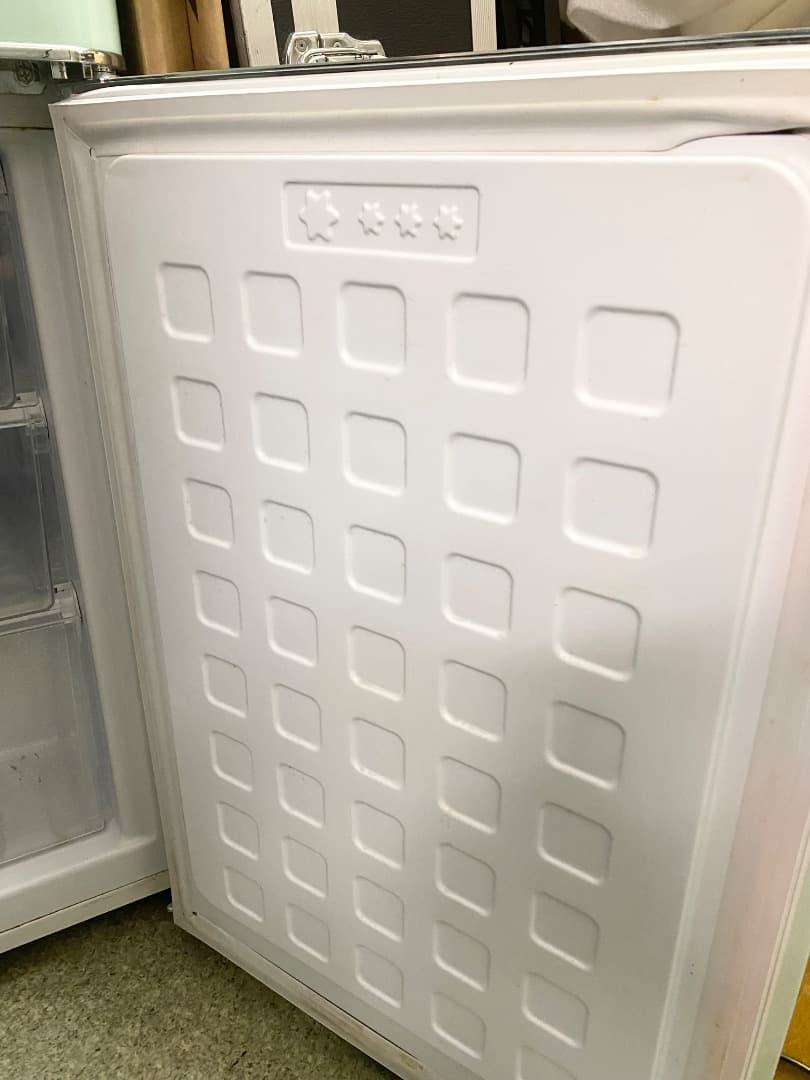 近隣地域限定送料無料 ✨アイリスオーヤマ　冷蔵庫 レトロ 2022年製