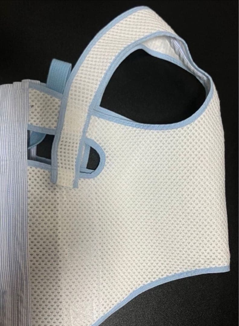 アイアンバロン 美品　介護用ハーネス 使用数日　かわいい水色です