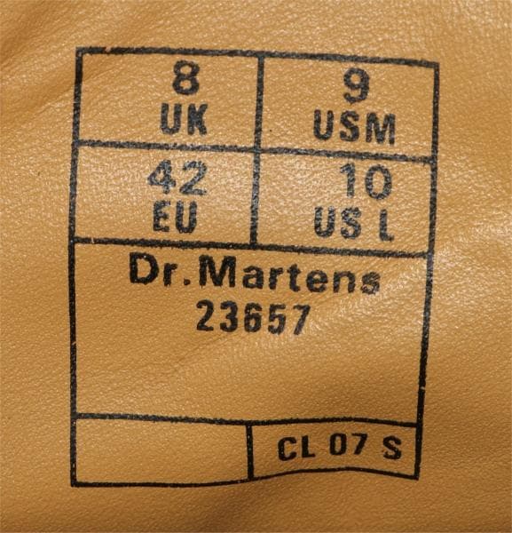 R*m様 ドクターマーチン x エンジニアードガーメンツ チャッカブーツ 鈴木大