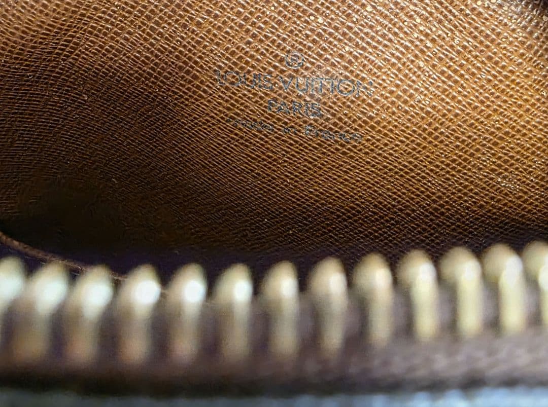 Louis Vuitton ルイヴィトン アマゾン モノグラム ショルダーバッグ