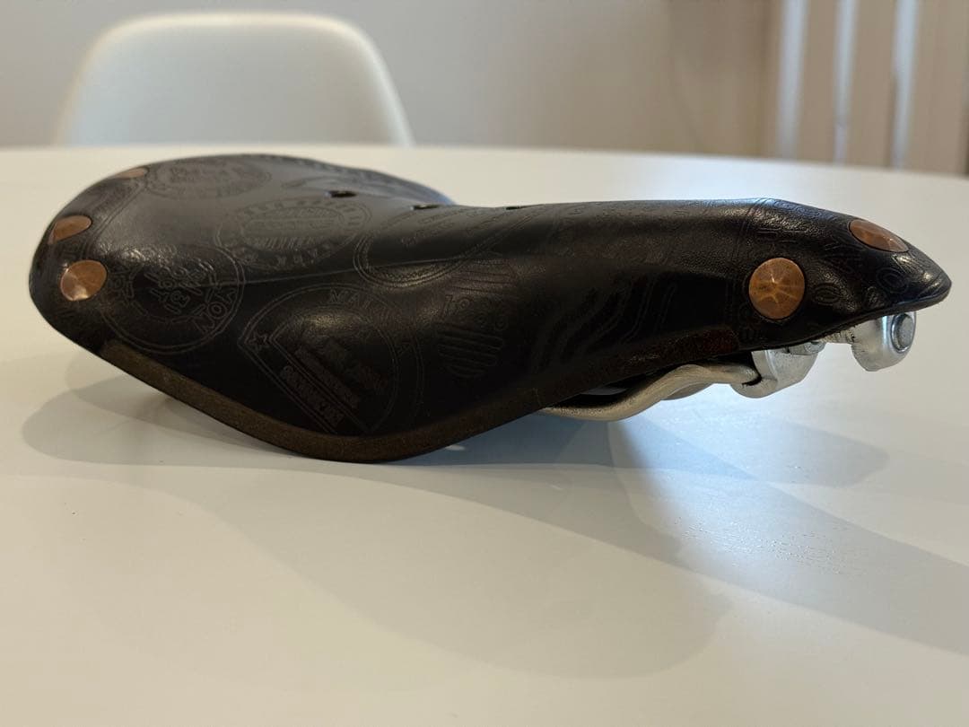 BI7 SPECIAL BROOKS LAB サドル