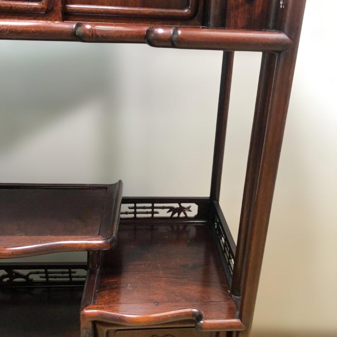 中国家具 唐木 飾り棚 茶棚 木製 彫刻 透かし彫り 収納棚 260126-3