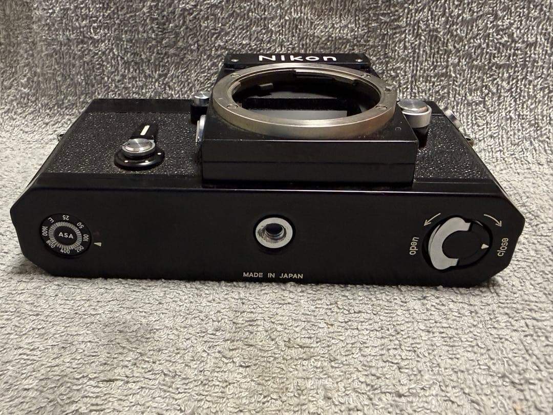 カ*郎様 Nikon F ニコン アイレベルボディ ブラック フィルムカメラ 黒