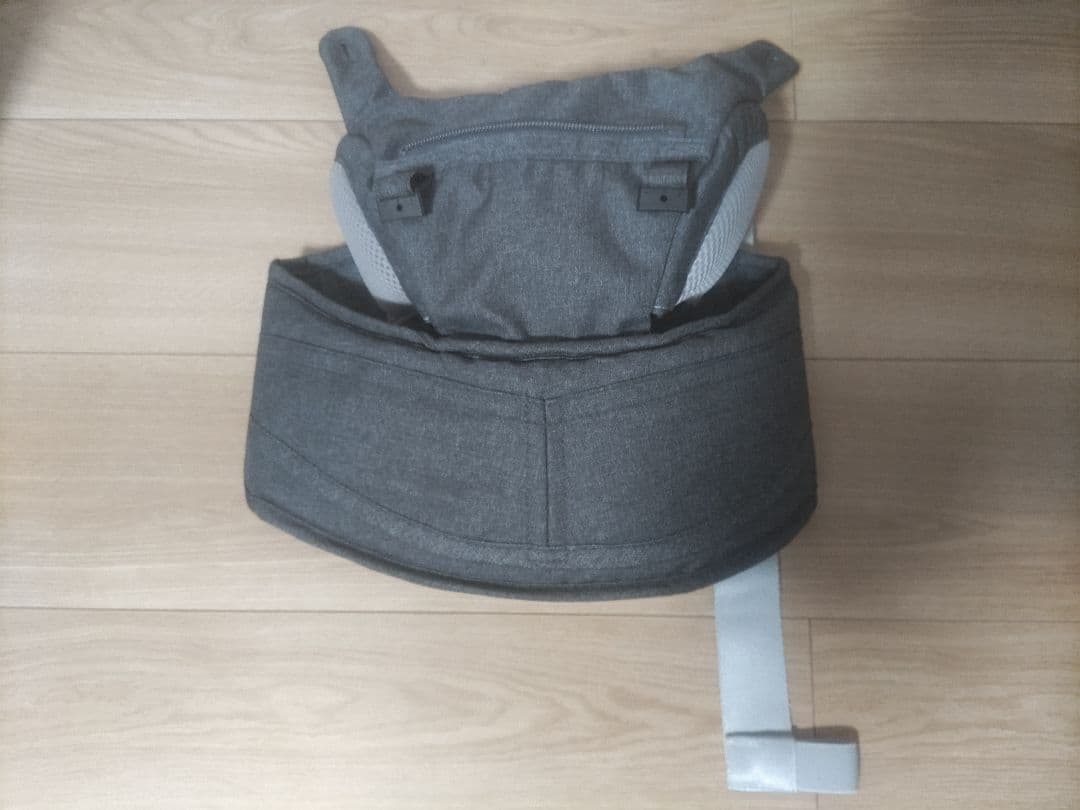 美品　BARY & Me 抱っこ紐 グレー