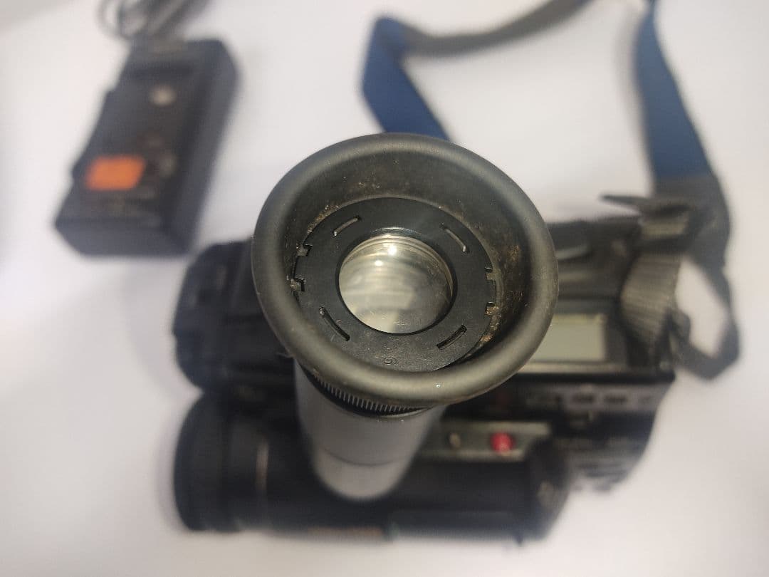 SONY video Hi8 Handycam 本体 充電器付き　ジャンク