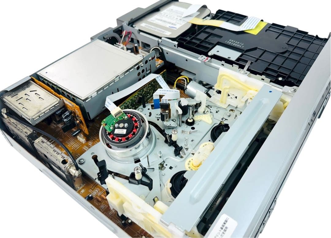 パナソニック ダビング機能搭載 VHS一体型DVDレコーダー DMR-EH70V