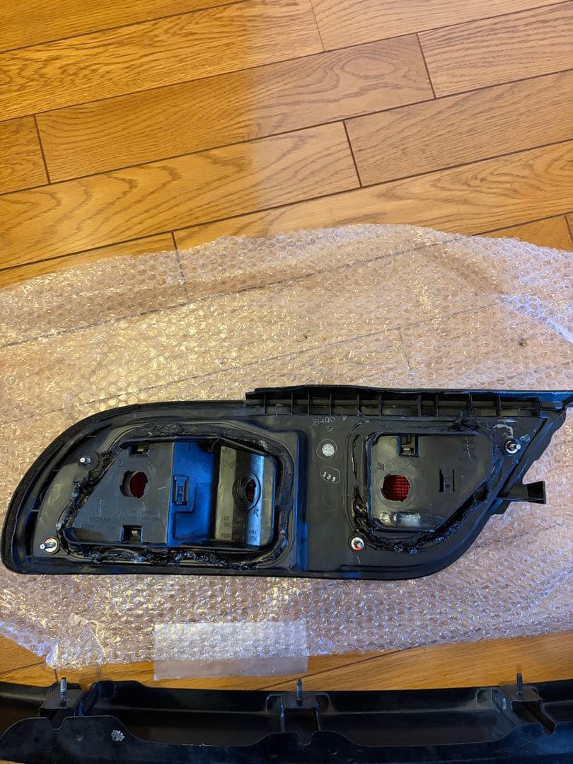 送料込み 美品180sx RPS13 後期 純正 テールランプ リアガーニッシュ