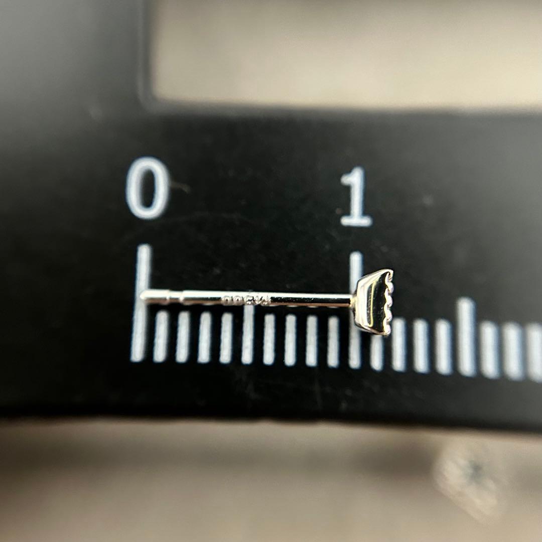 天然　アレキサンドライト　ピアス　pt900 プラチナ　ルース　一粒ピアス