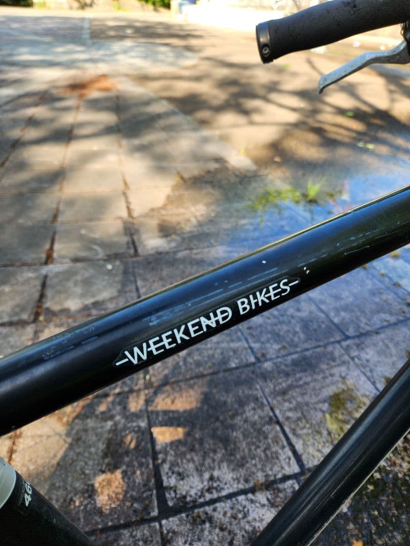 【現地お引き取り/値下げ】Weekend Bikes /クロスバイク 自転車 黒