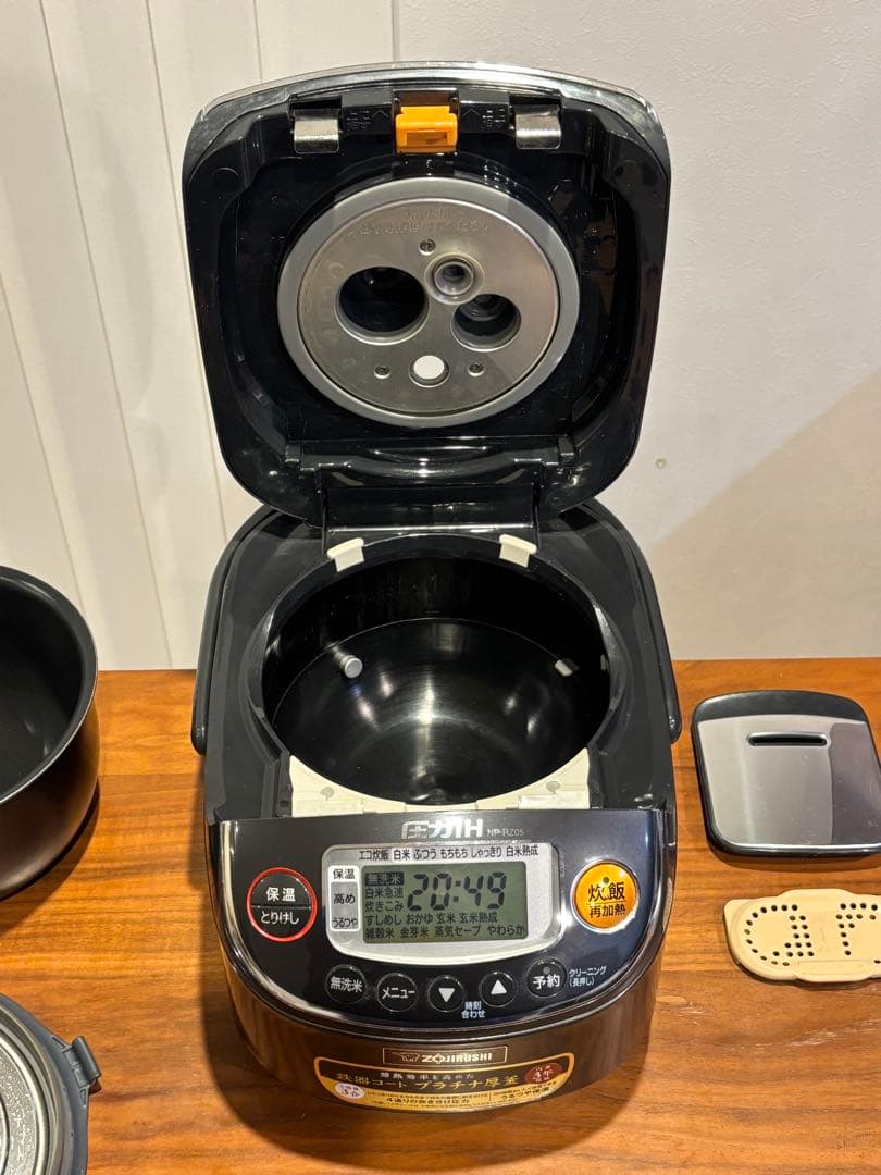 ZOJIRUSHI【圧力IH炊飯器】ブラック