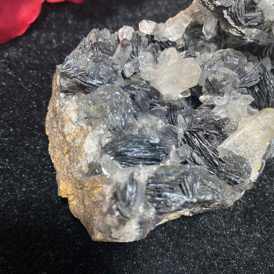 スペキュライト水晶共生クラスター アイアンローズ ヘマタイト ブラックローズ