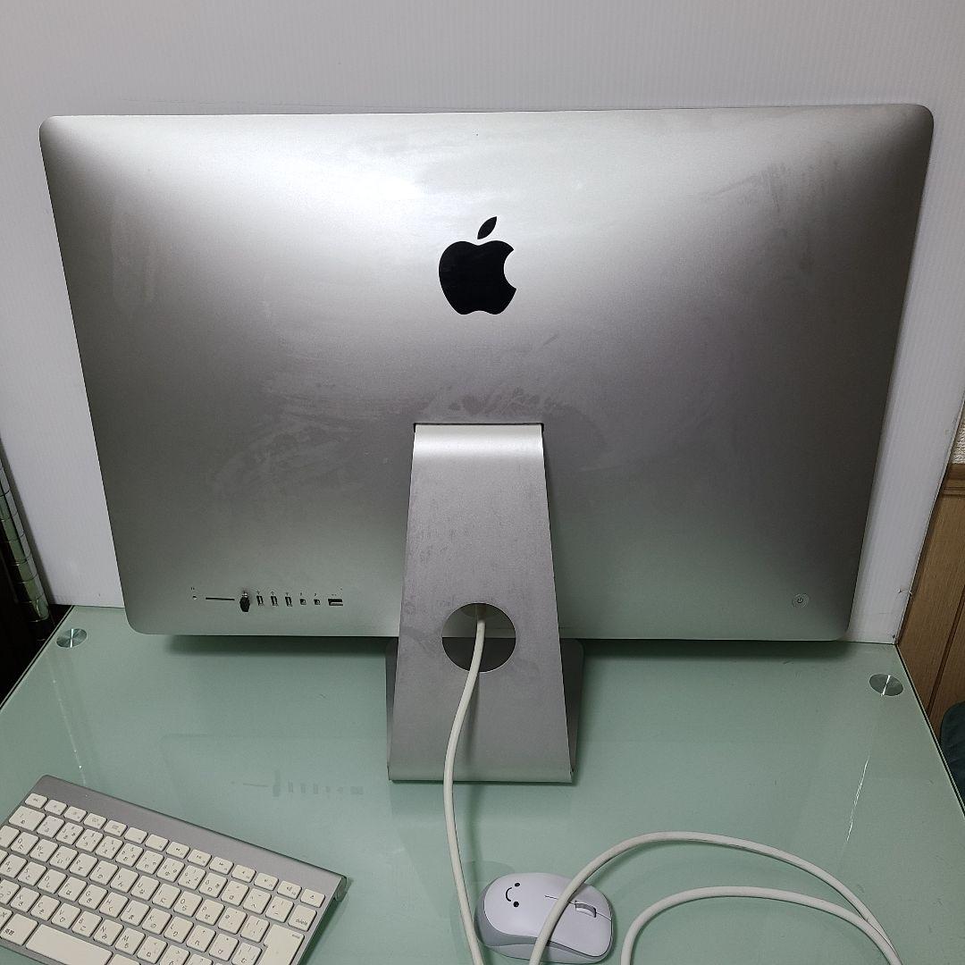 2009年モデルの27インチiMac　キーボード、マウス付き