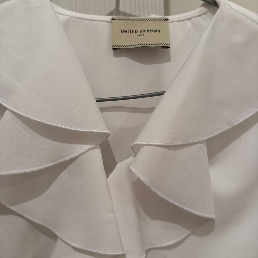 【美品】ユナイテッドアローズ　 ラッフルフリルブラウス