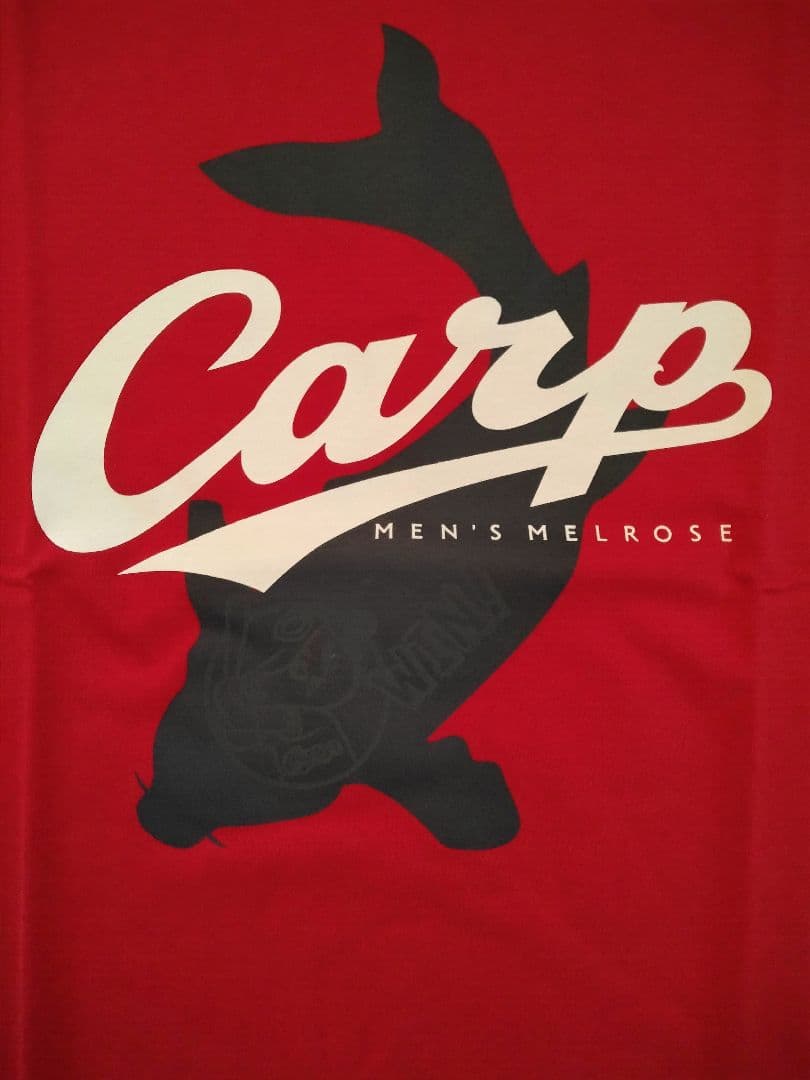 MEN'S MELROSE × 広島カープ　コラボＴシャツ《限定》〈新品未使用〉