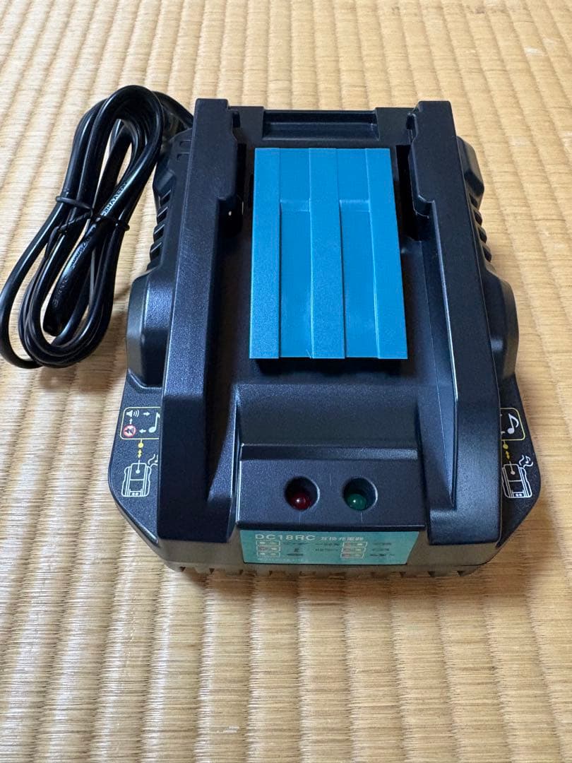 【動作確認済み】Makita ロボット掃除機 RC-200D バッテリー付き