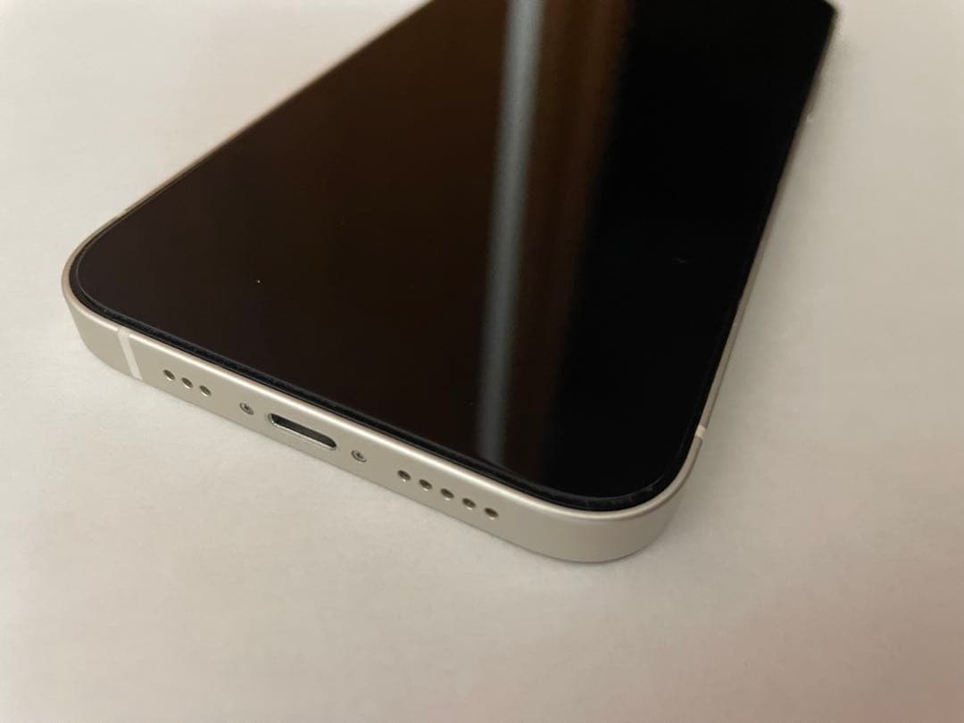 iPhone 12 本体　128GB SIMフリー　ホワイト