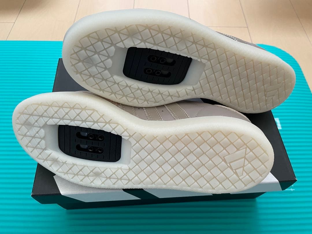 adidas VELOSAMBA LEA スニーカー　25.0cm