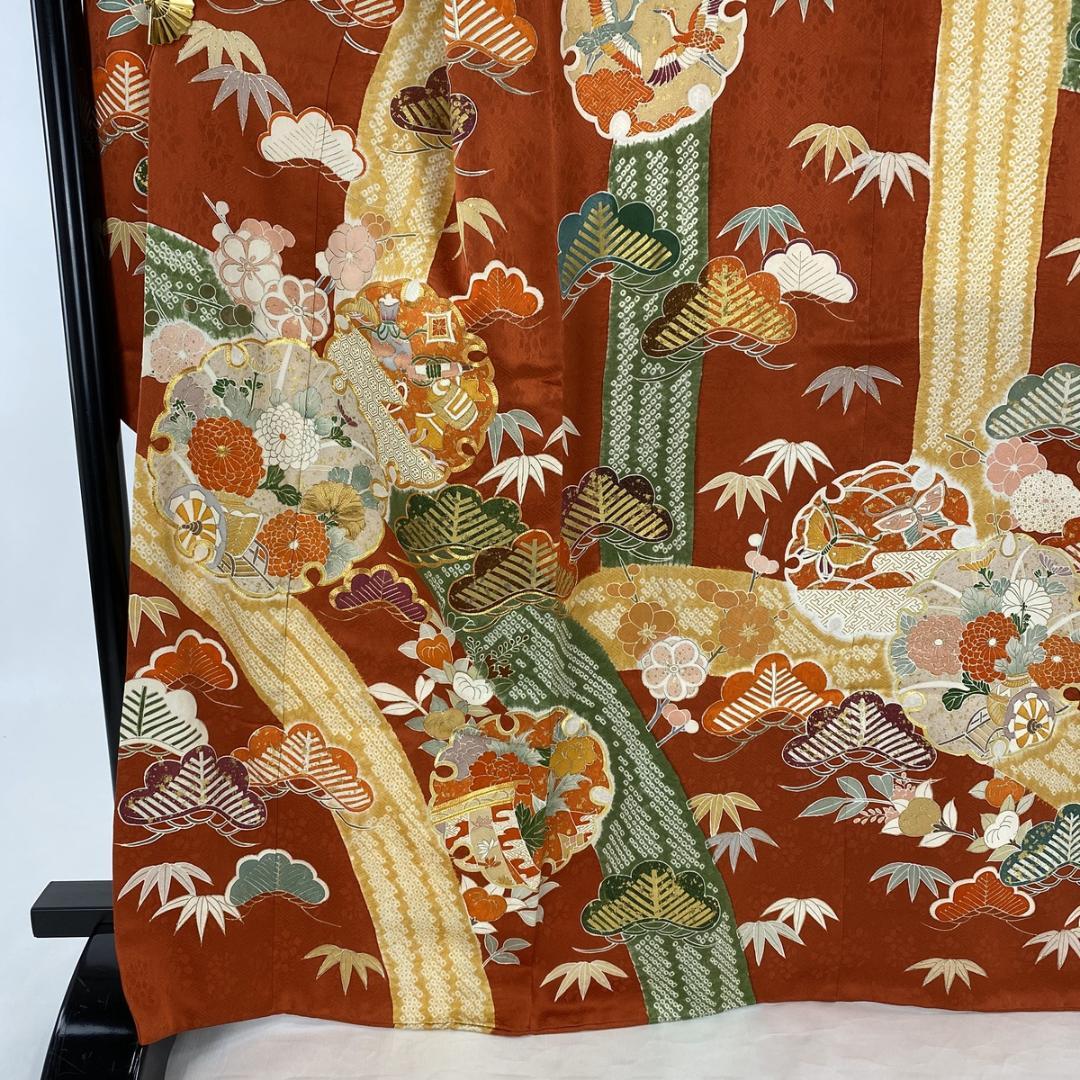 本加工☆朱赤☆絞り金駒刺繍振り口付き振袖