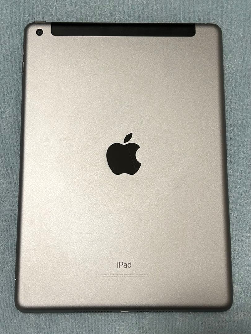 iPad (第6世代) セルラーモデル 32GB スペースグレイ