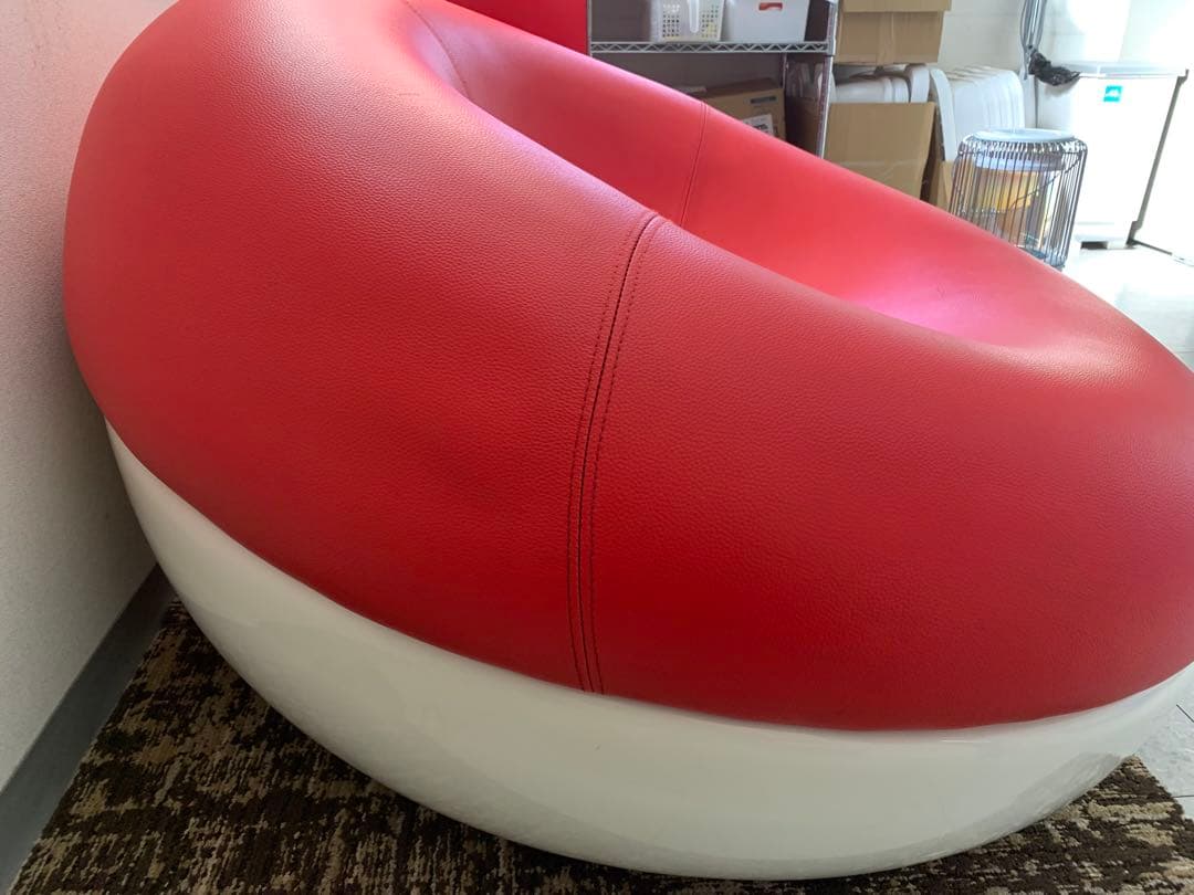 赤白丸型ソファ　エーロ・アールニオ　ボールチェア