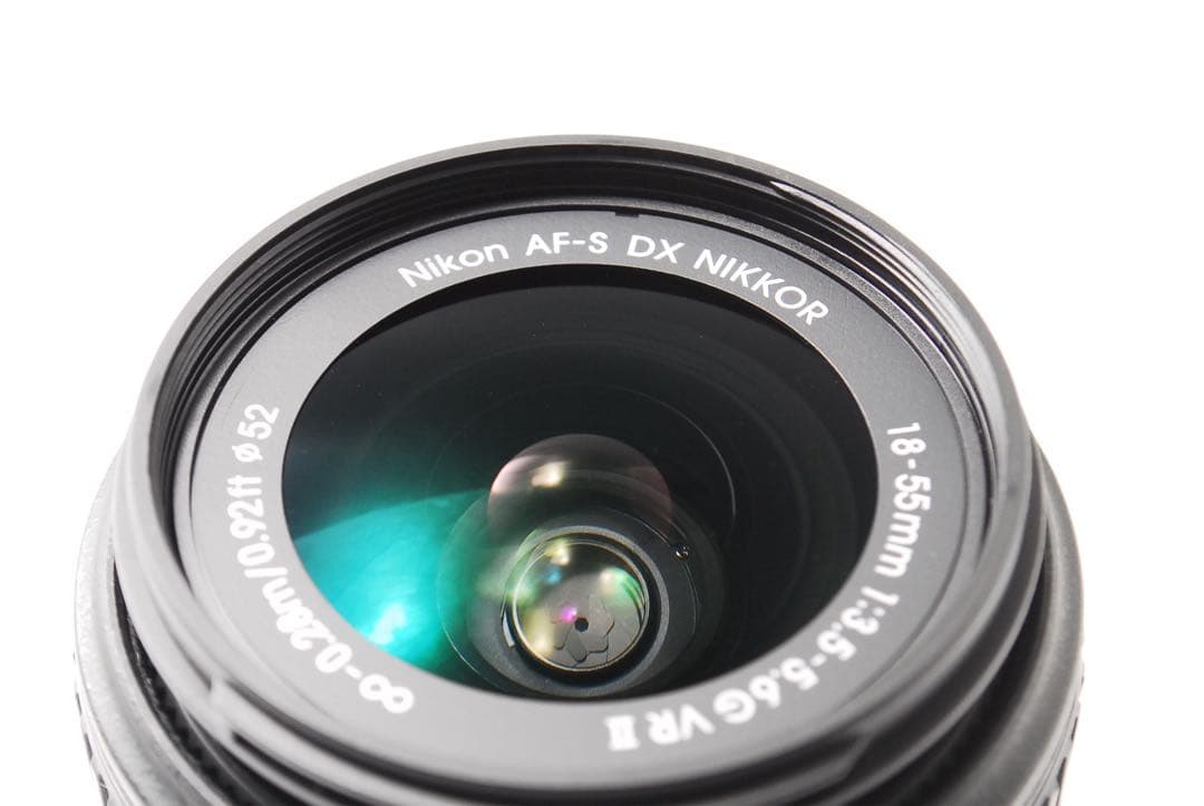 【使用回数僅少】美品 Nikon D5500 手ぶれ補正レンズ付き WiFi搭載