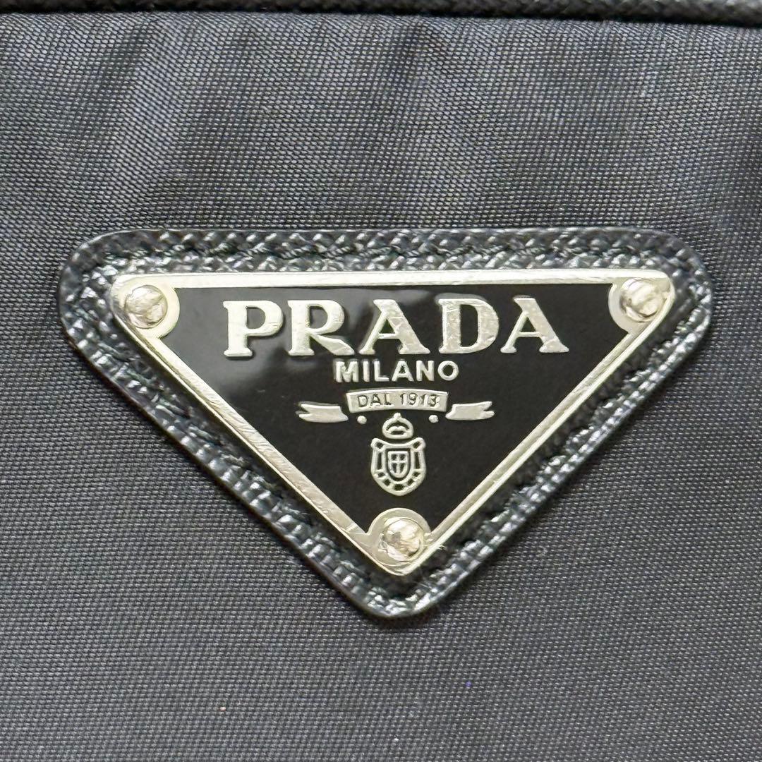 PRADA Re-Nylon スマートフォンケース