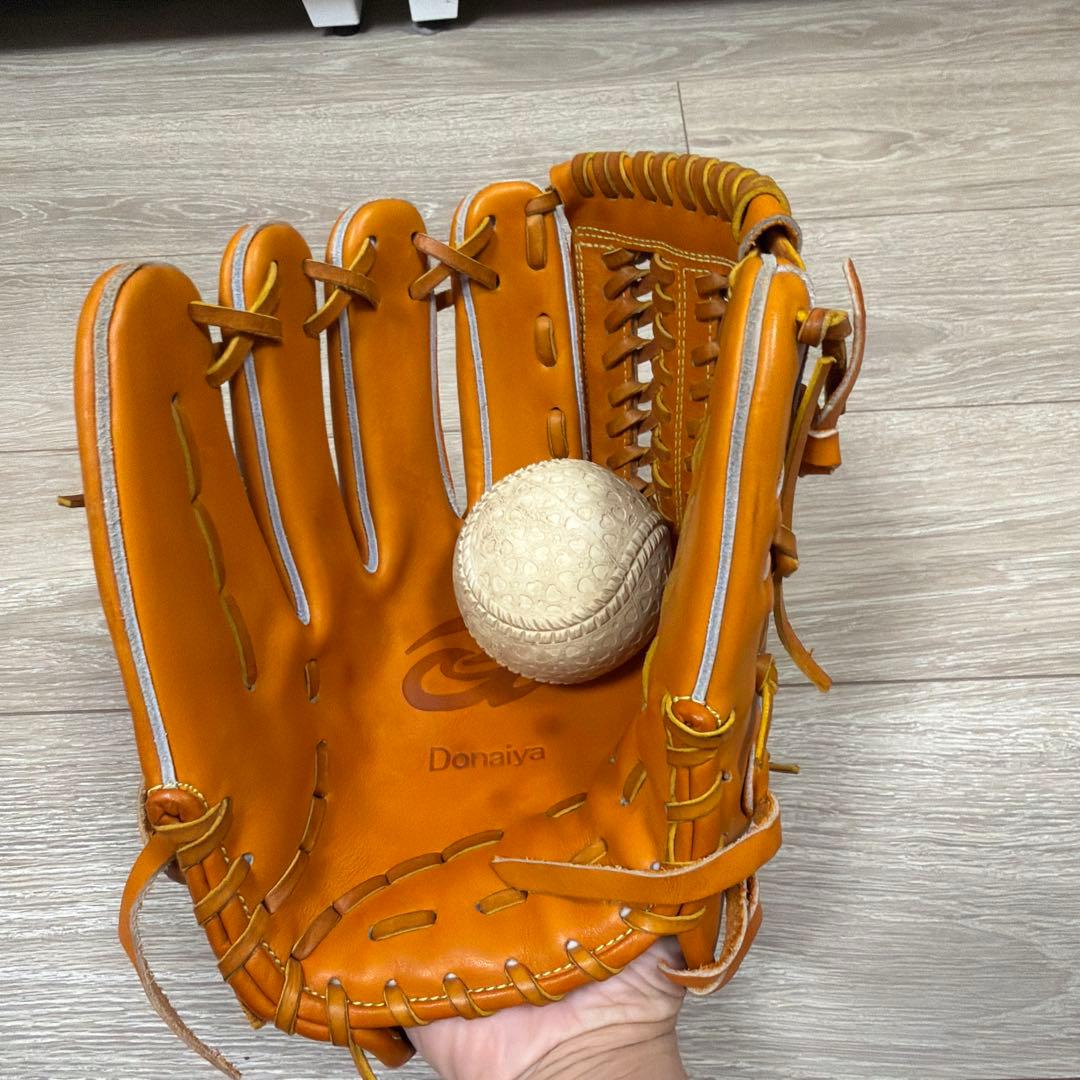 ドナイヤ 軟式グローブ オレンジ　左投げ