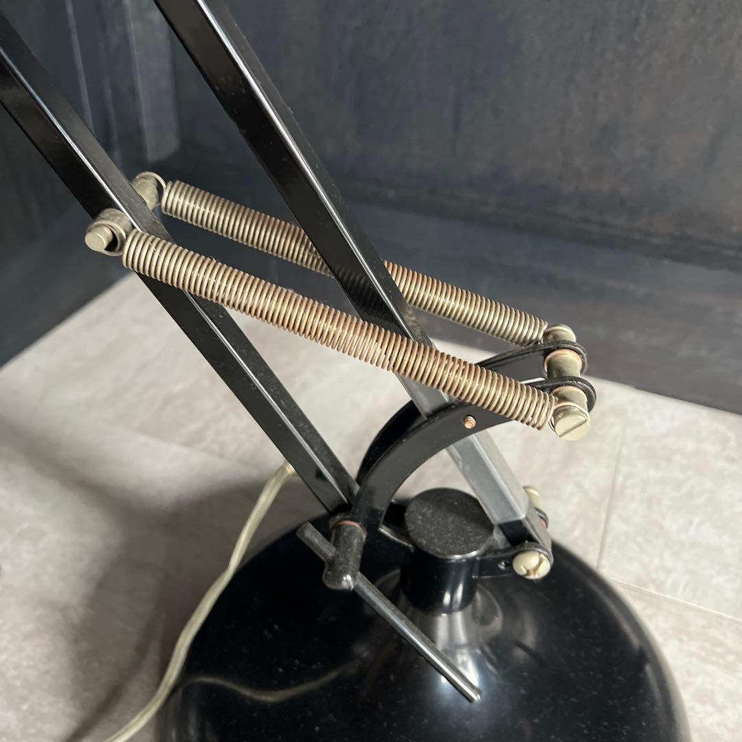 アーム式黒金属ランプ LED電球付き　ライト　スタンドライト　ヴィンテージ