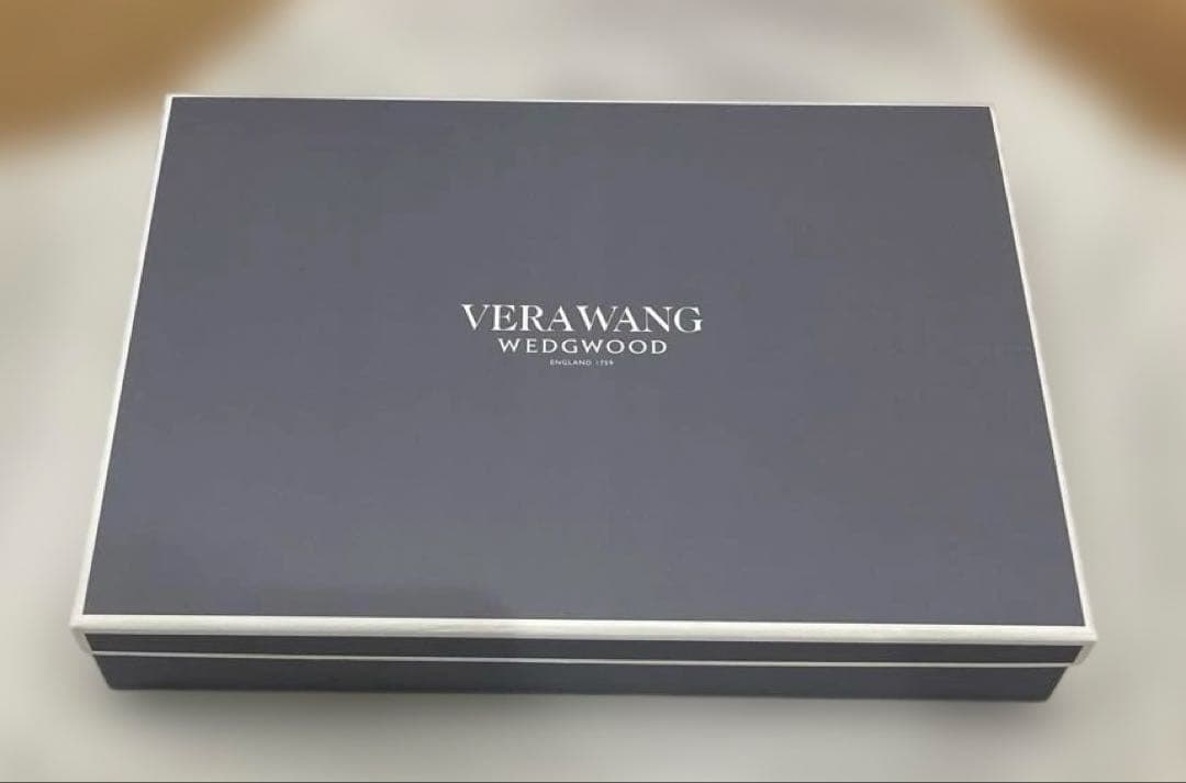 ヴェラ・ウォン ラブ ノット ダブルフレーム  フォトフレーム