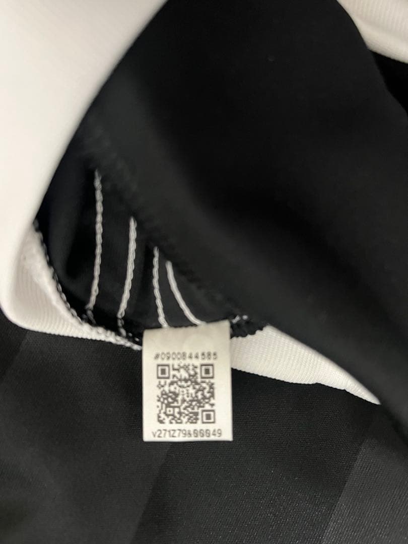 希少品 リバプール 25/26 3rd ゴールキーパーユニフォーム