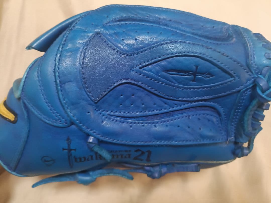 Nike ナイキ ブラック 軟式グローブ 岩隈モデル 一般軟式(大人)用