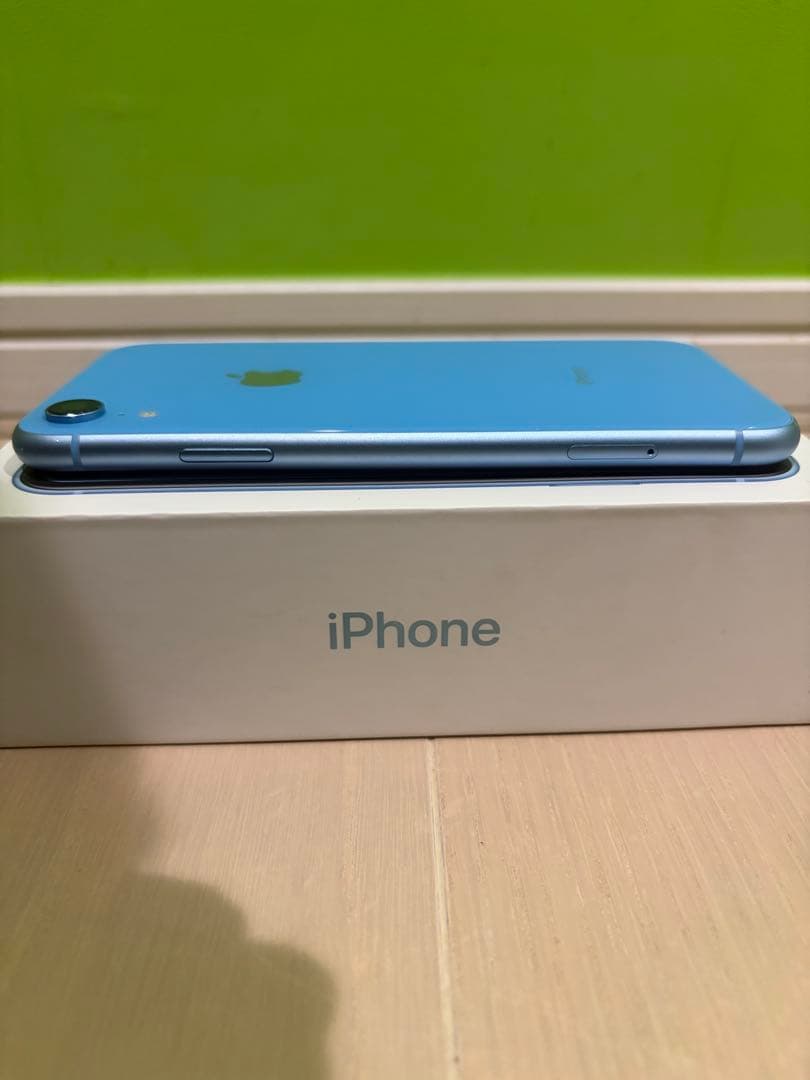 Apple iPhone XR 本体 ブルー 64GB