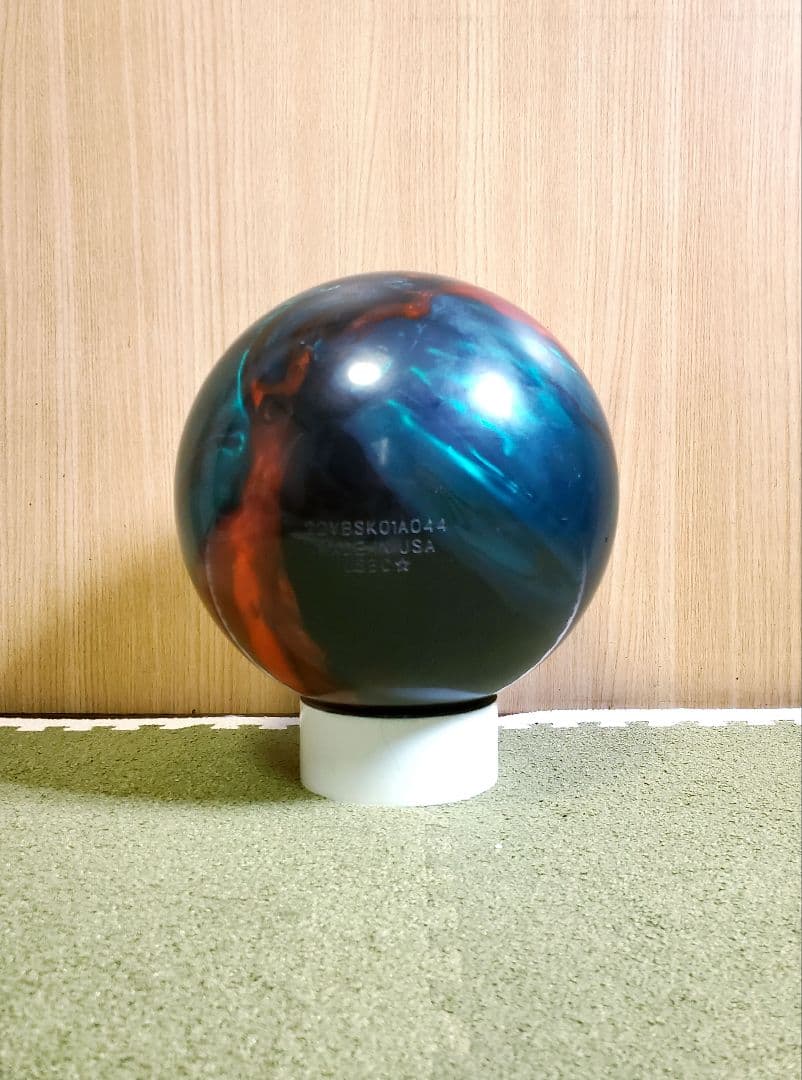 ABSOLUTE ボウリングボール 15ポンド