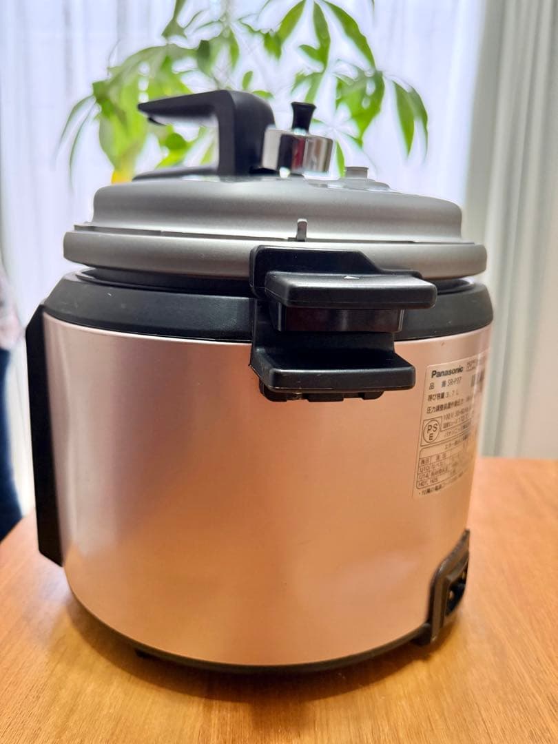 Panasonic 電気圧力鍋 SR-P37