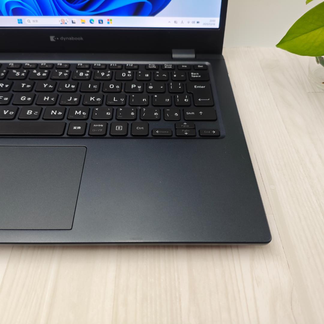 美品！液晶新品✨️dynabook G83/KW 16/512GB 第12世代⑪
