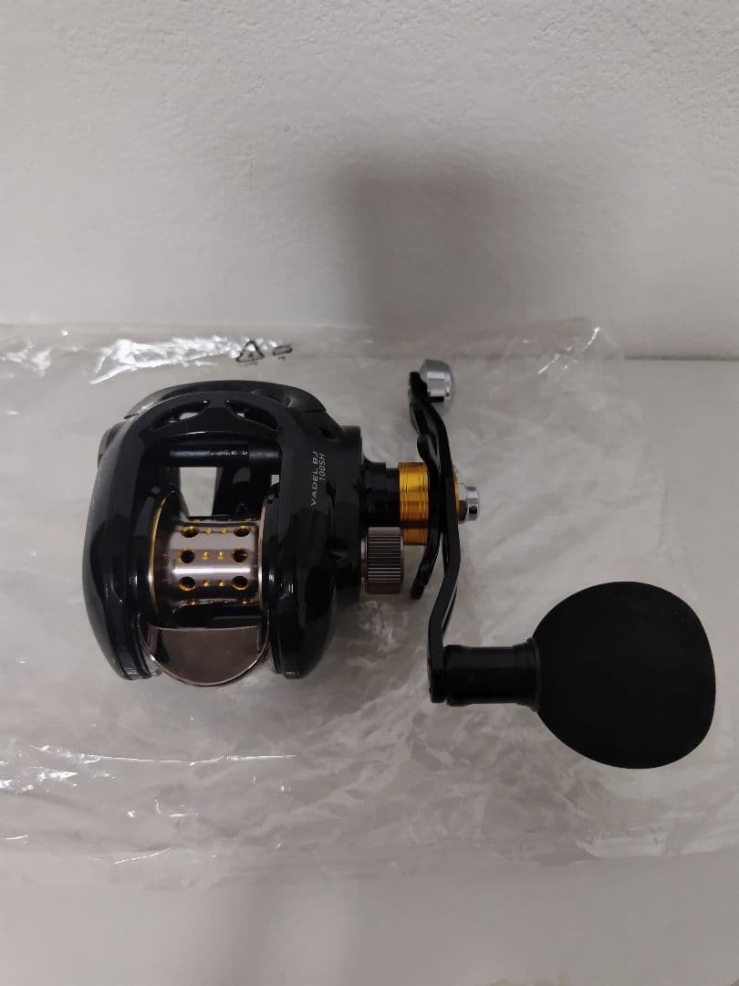 【新品未使用】ダイワ　 ヴァデル VADEL BJ 100 SH