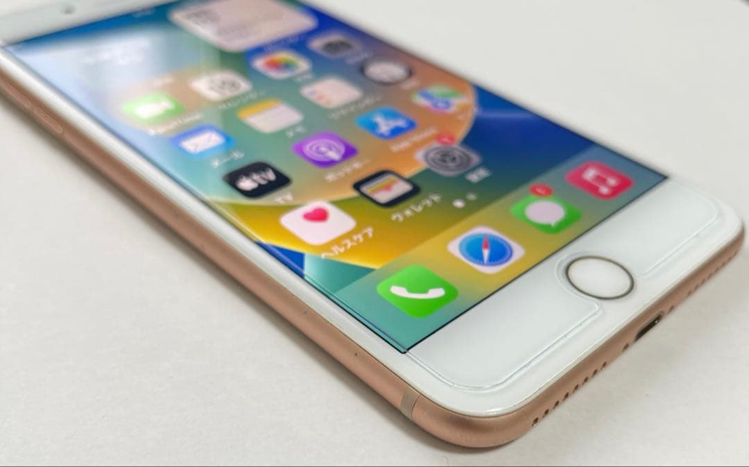 【美品】Apple iPhone 8 Plus 64GB