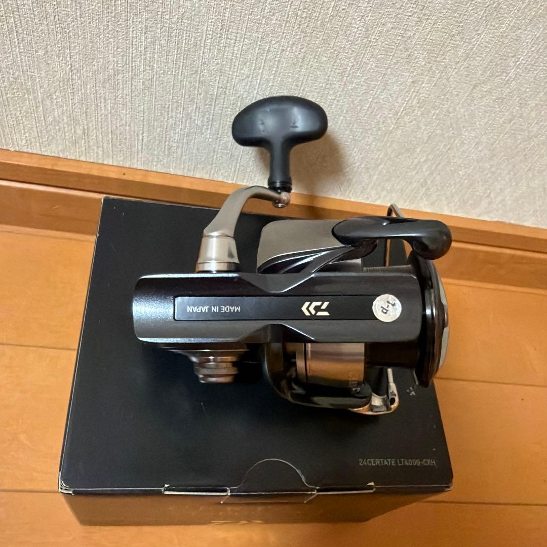 ダイワ　24セルテート LT4000-CXH スピニングリール