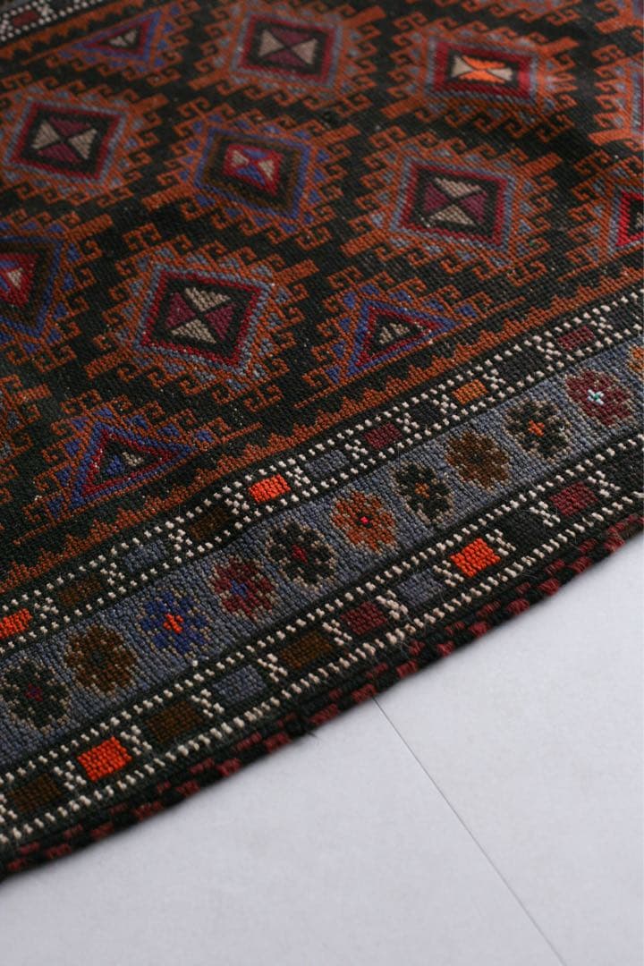 150cm×83cm バルーチ　トライバルラグ　ヴィンテージラグ　ソファサイズ