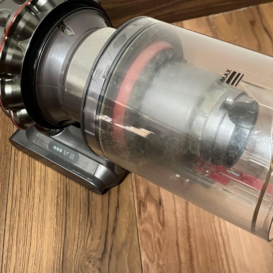 Dyson V10 スティッククリーナー 本体　アタッチメント　ダイソン