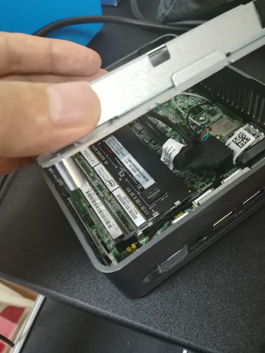 【美品】win10 Core i7搭載 小型PC メモリ8GB 手のひらサイズ