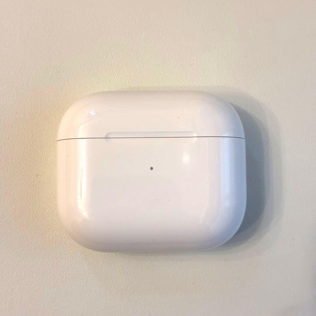 極美品 AirPods（第３世代）